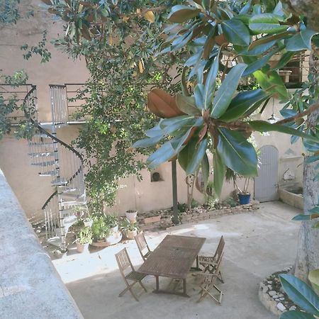 Cote Fontaine Hotel Orange  Luaran gambar